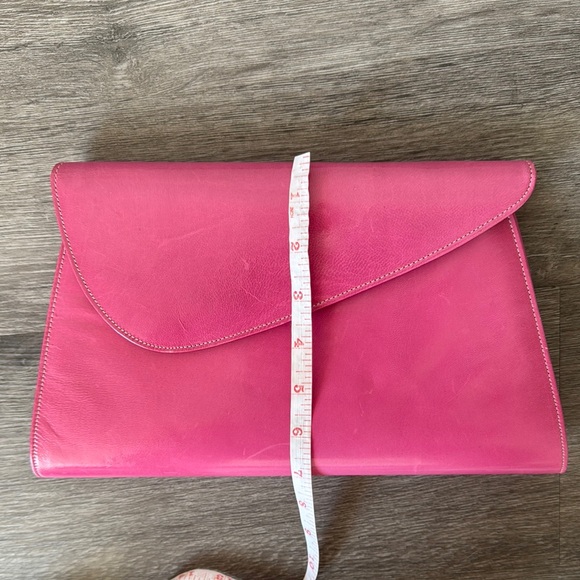 Vintage Mod Pink Goat Leather Clutch - Picture 10 of 16
